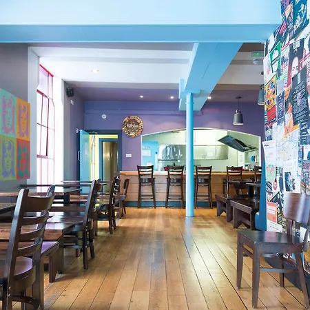 Sky Backpackers Hostal